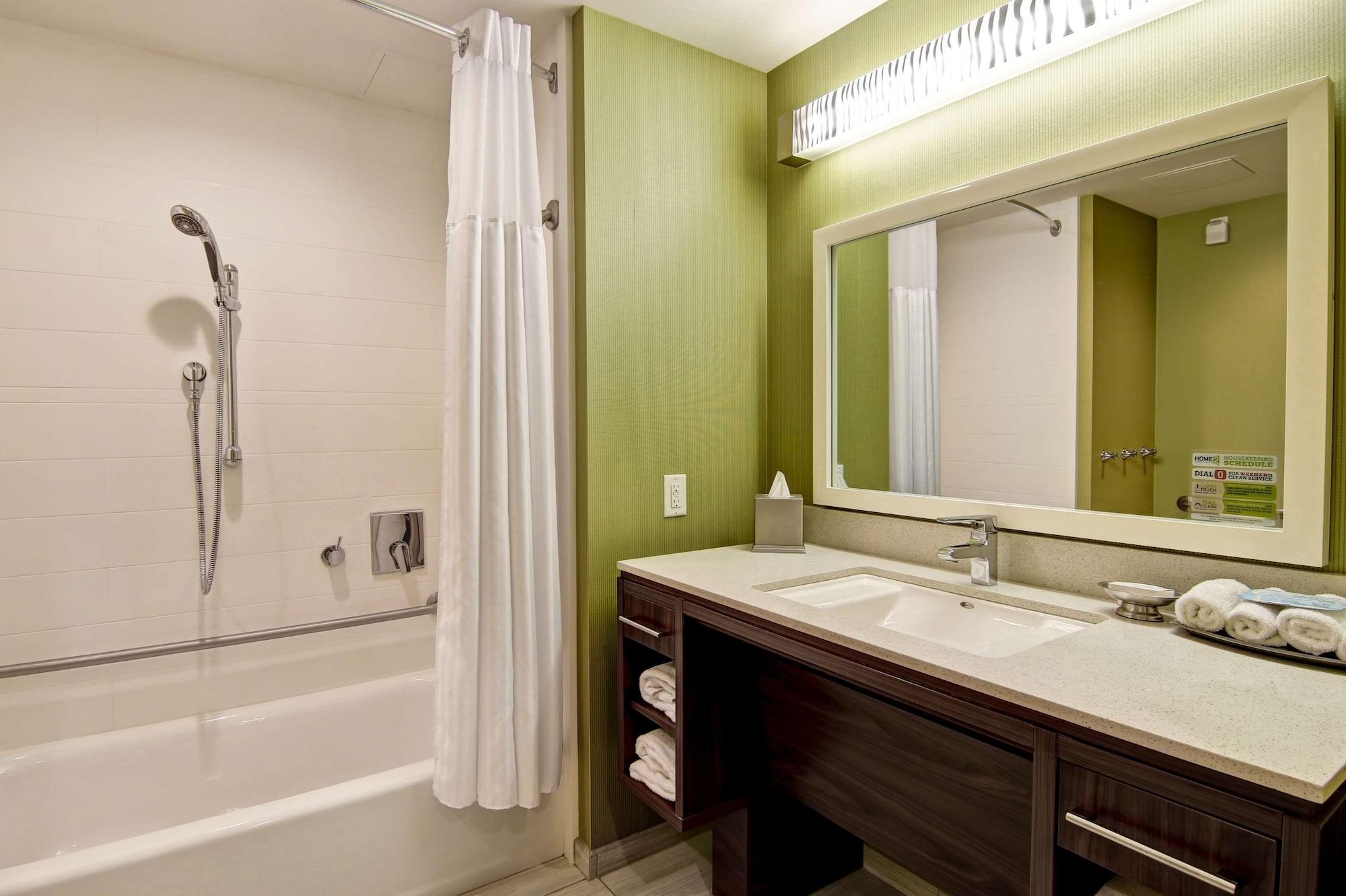 Home2 Suites By Hilton West Έντμοντον Εξωτερικό φωτογραφία