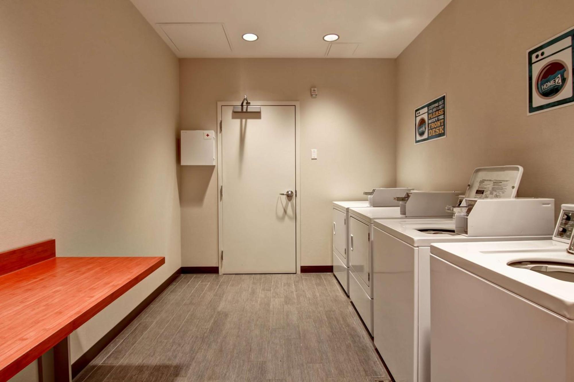 Home2 Suites By Hilton West Έντμοντον Εξωτερικό φωτογραφία